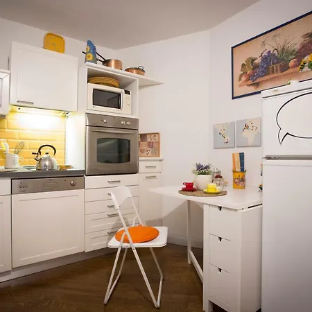 L'albero Di Garibaldi Apartment *